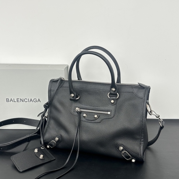 バレンシアガ「Balenciaga」バレンシアガ ル・シティ スモール / ショルダーバッグ