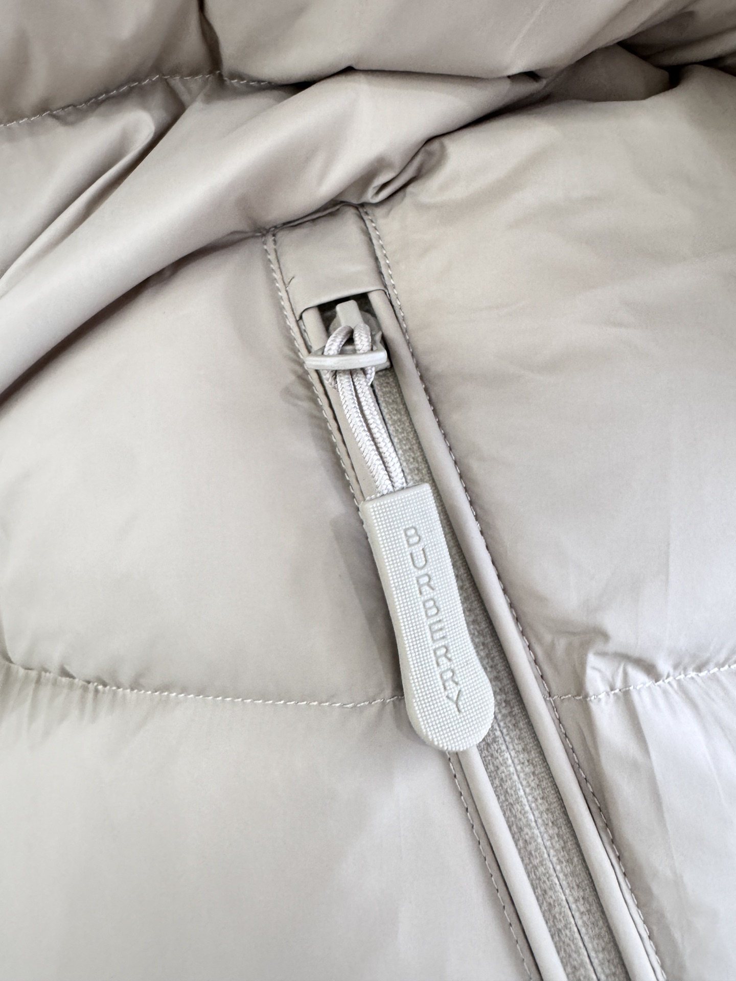 バーバリー「Burberry」秋冬メンズファッションダウンジャケット