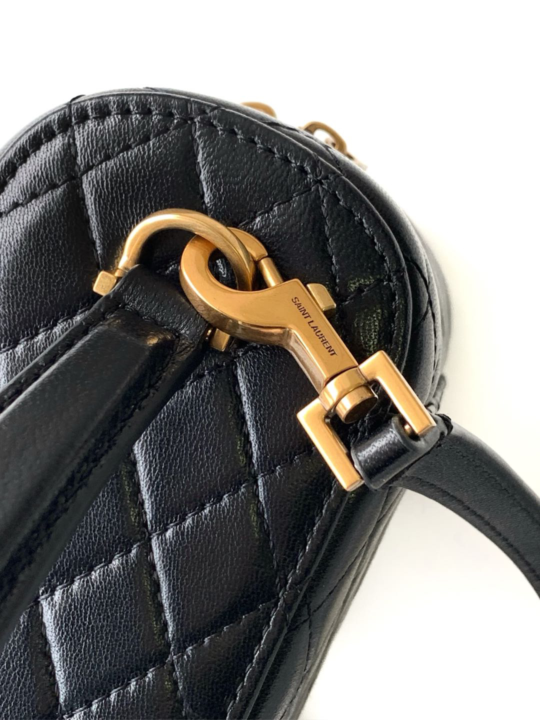 サンローラン「Saint Laurent」ギャビー ヴァニティバッグ（ラムスキン）