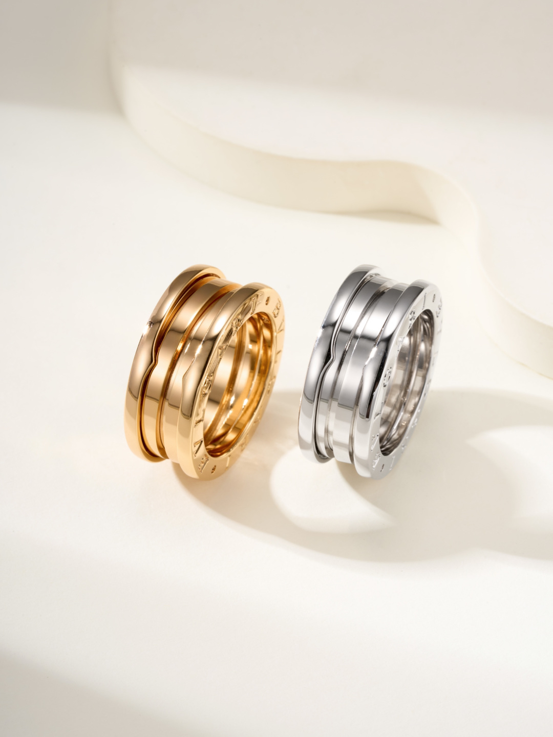 ブルガリ「Bvlgari」エレガントなリングコレクション