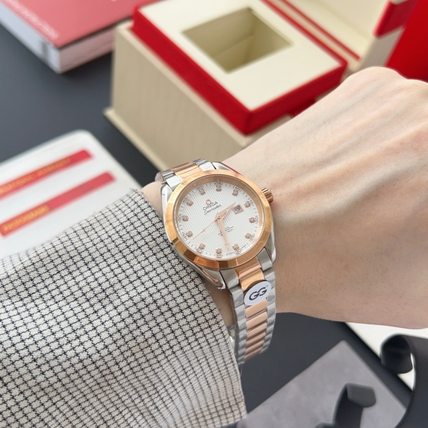 オメガ「Omega」アクアテラ 34mm マスタークロノメーター