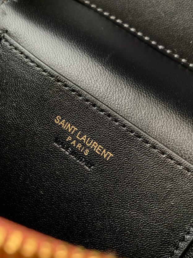 サンローラン「Saint Laurent」ギャビー ヴァニティバッグ（ラムスキン）