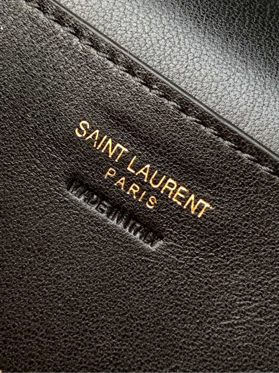 サンローラン「Saint Laurent」ギャビー ヴァニティバッグ（ラムスキン）