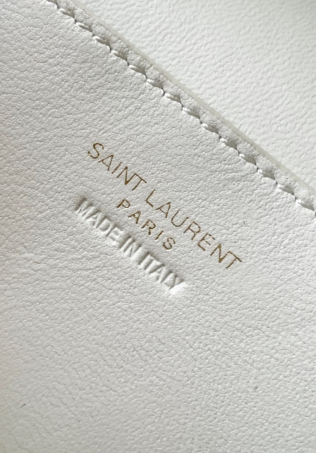 サンローラン「Saint Laurent」ギャビー ヴァニティバッグ（ラムスキン）