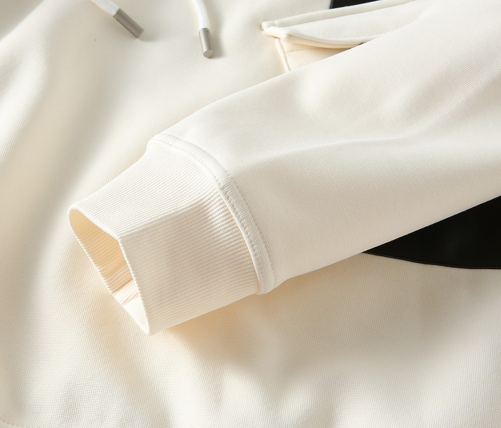 エルメス「Hermès」Empreintes Sellier Cuir 新型フード付きスウェットシャツ