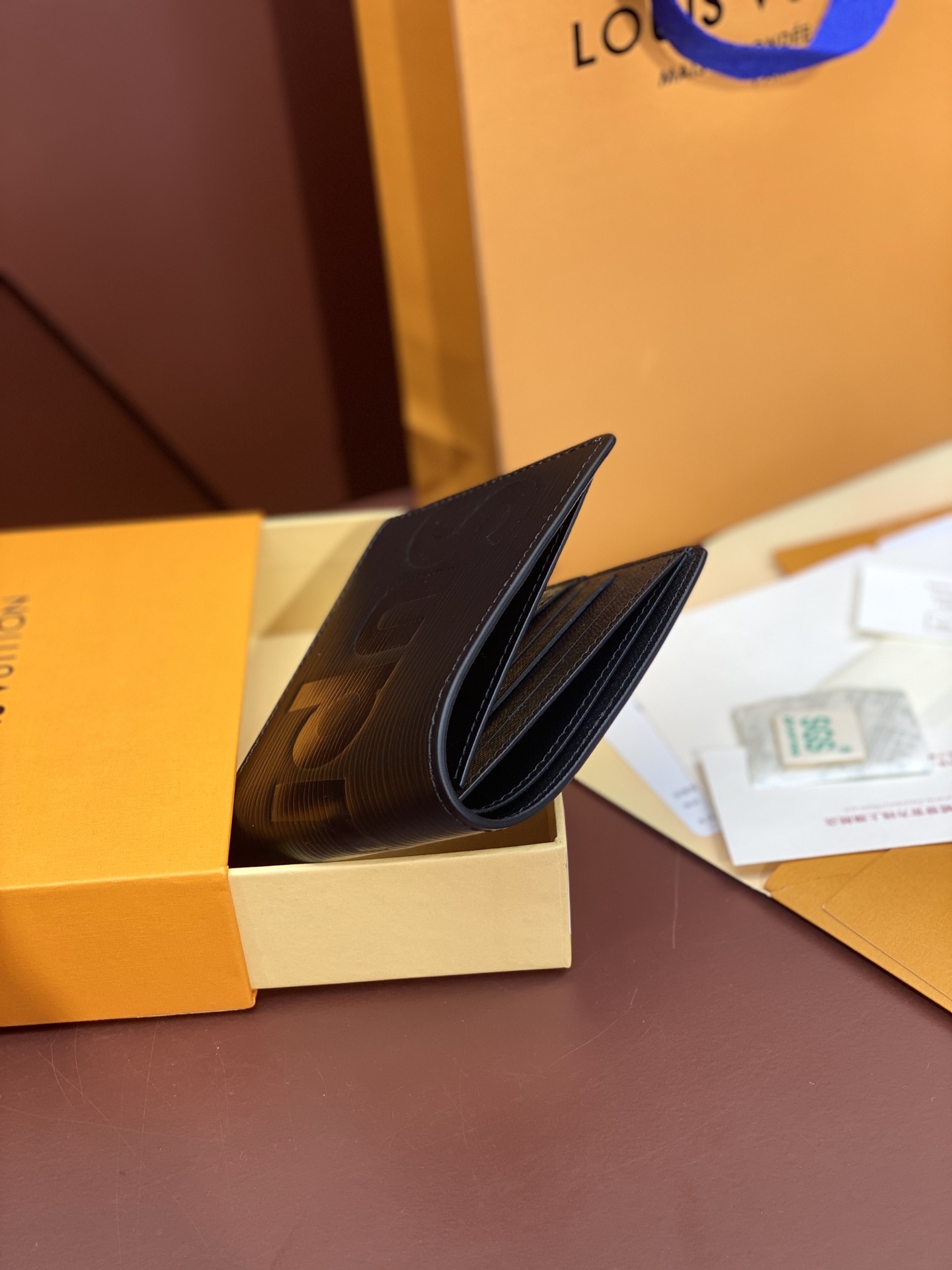 ルイ・ヴィトン「Louis Vuitton」LV x Supreme コラボ ポルトフォイユ･ミュルティプル