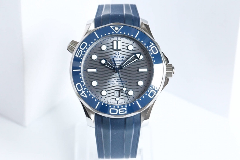 オメガ「Omega」シーマスター ダイバー300M 腕時計 42mm