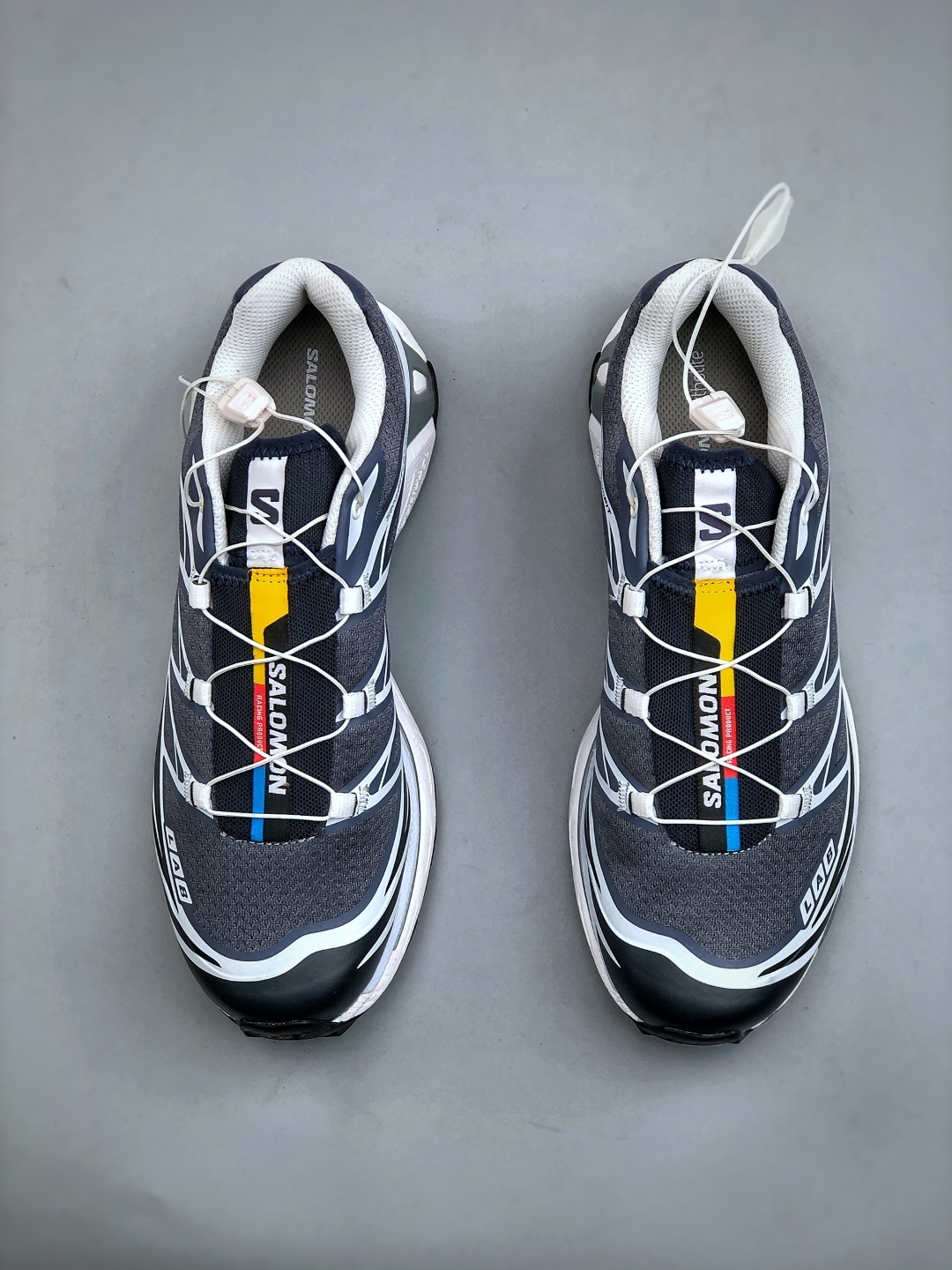 サロモン「SALOMON」XT-6 ユニセックス スポーツスタイルシューズ