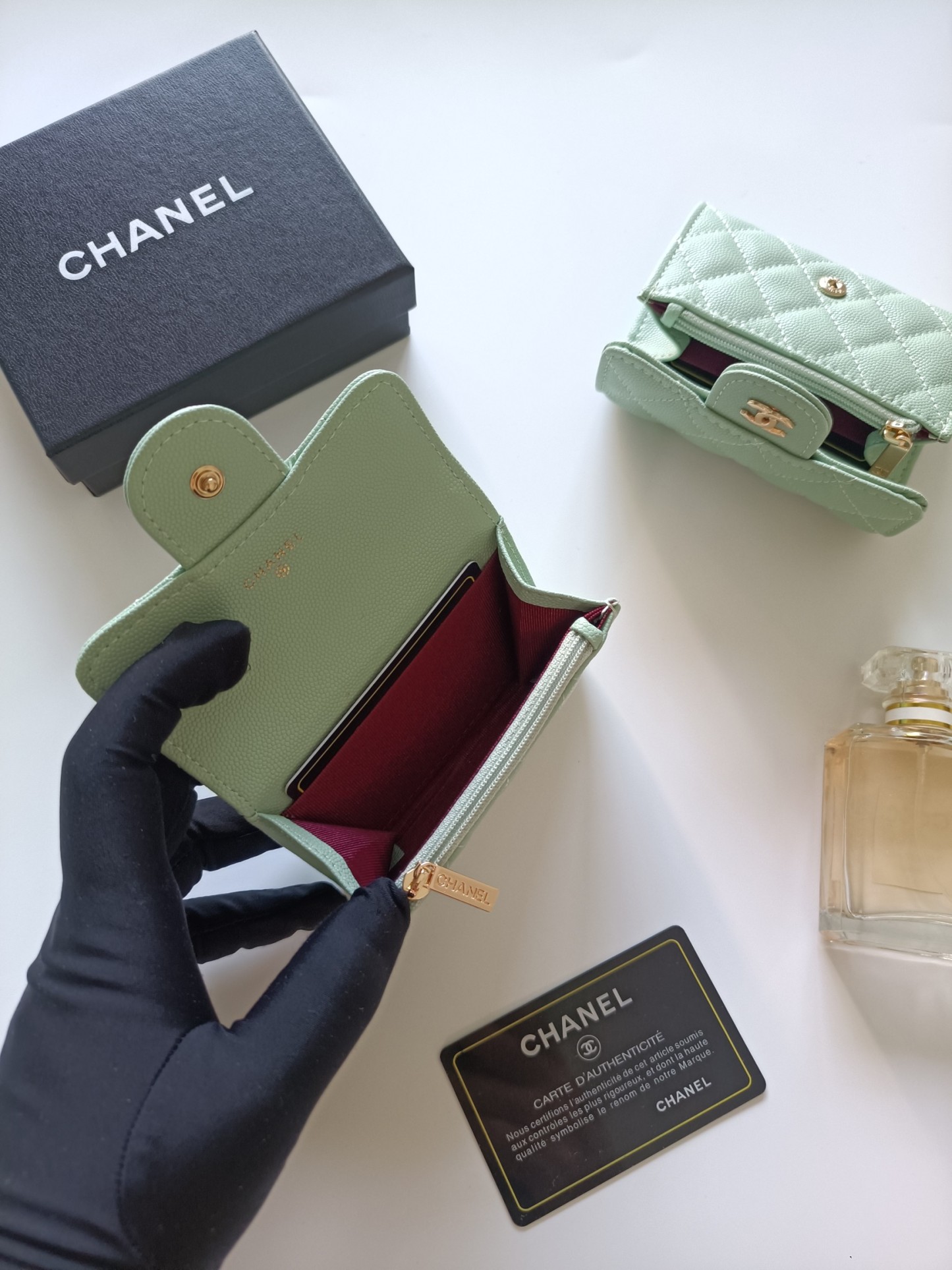 シャネル「Chanel」シャネル クラシック ジップ カードホルダー / コインケース