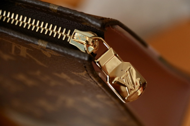 ルイ・ヴィトン「Louis Vuitton」トワレ･ポーチ