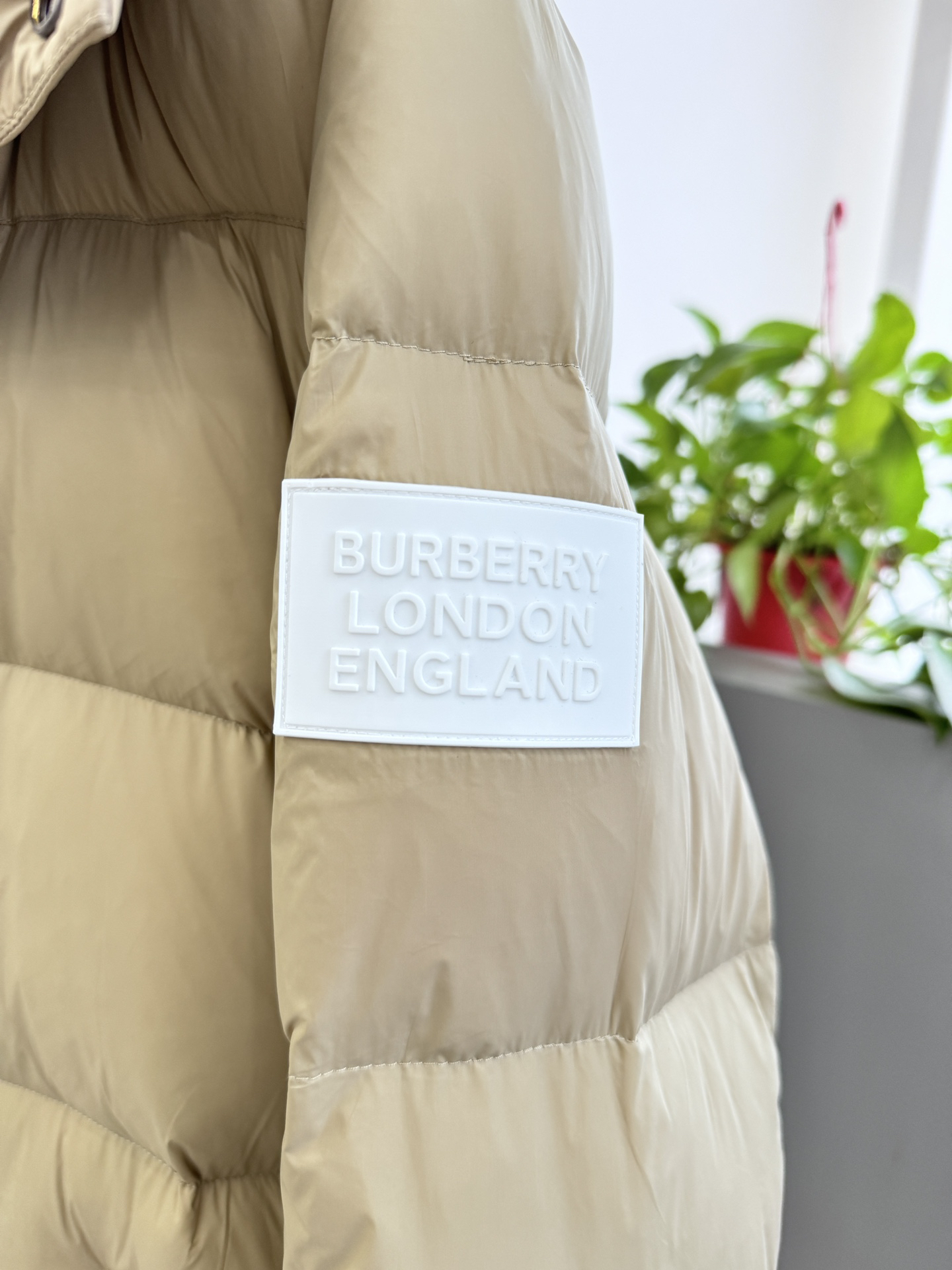 バーバリー「Burberry」秋冬メンズファッションダウンジャケット