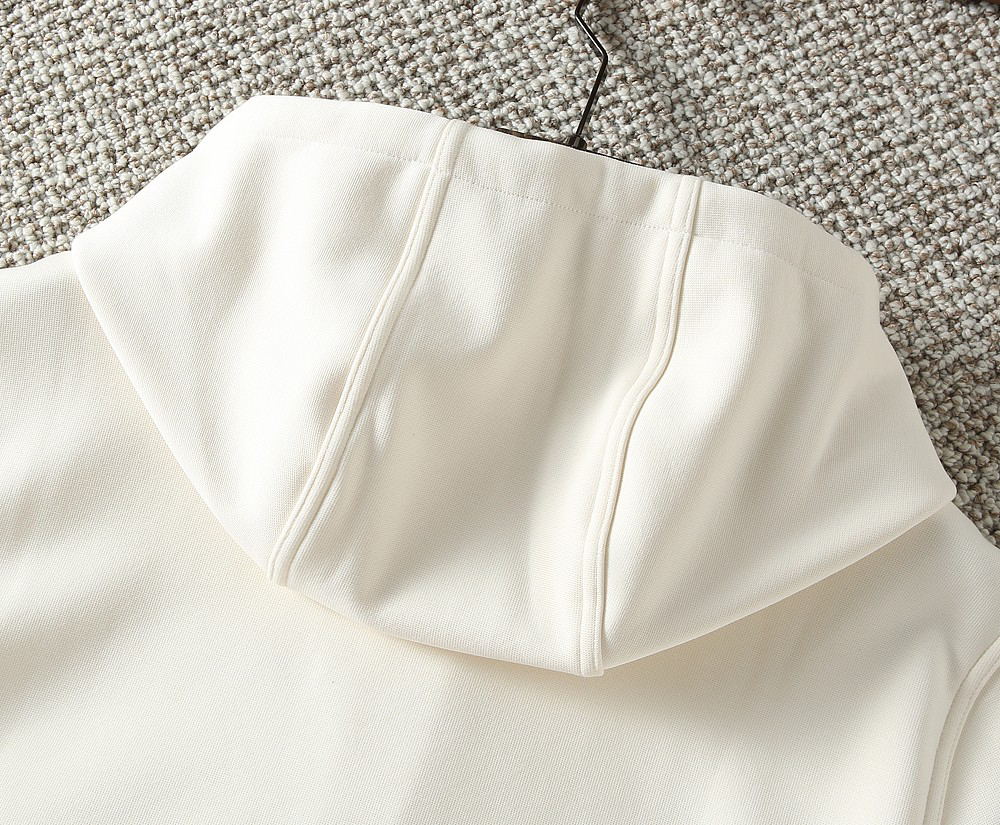 エルメス「Hermès」Empreintes Sellier Cuir 新型フード付きスウェットシャツ