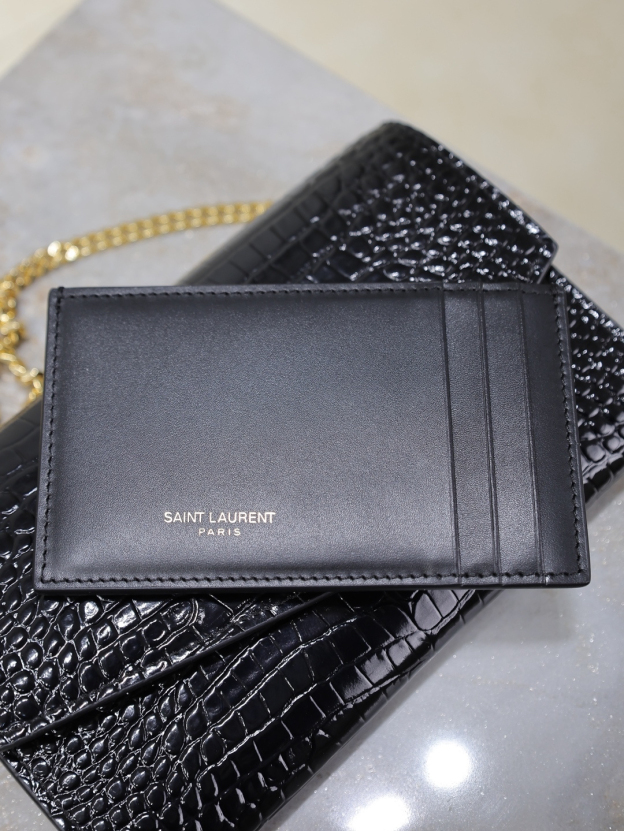 2026サンローラン「Saint Laurent UPTOWN チェーンウォレット