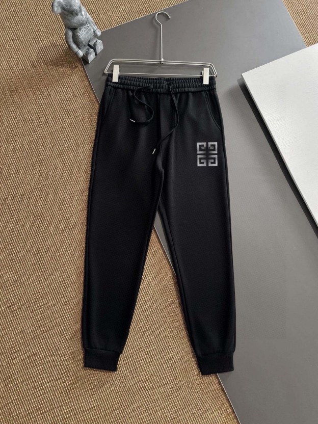 ジバンシィ「Givenchy」 秋冬 メンズ カジュアルスポーツセット