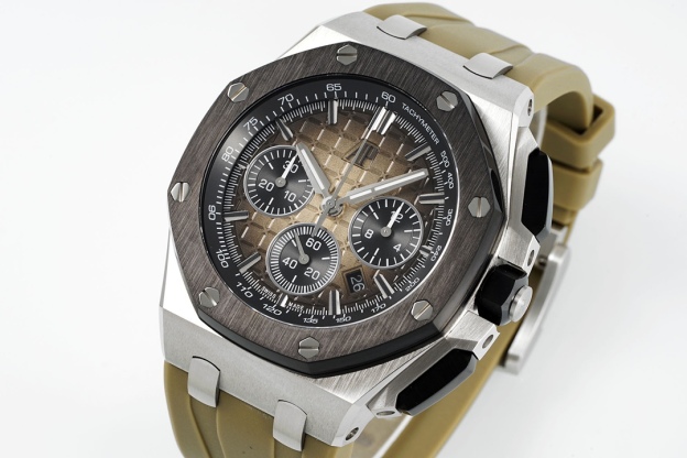 オーデマ ピゲ「Audemars Piguet」ロイヤルオークオフショア クロノグラフ 自動巻き 腕時計 43mm