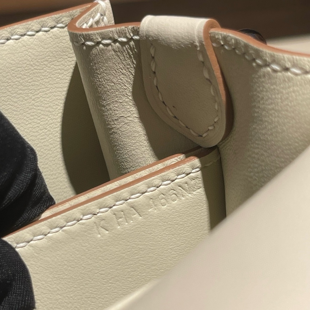 エルメス「Hermès」ルリス 19 ショルダーバッグ「Roulis Bag」-isetant