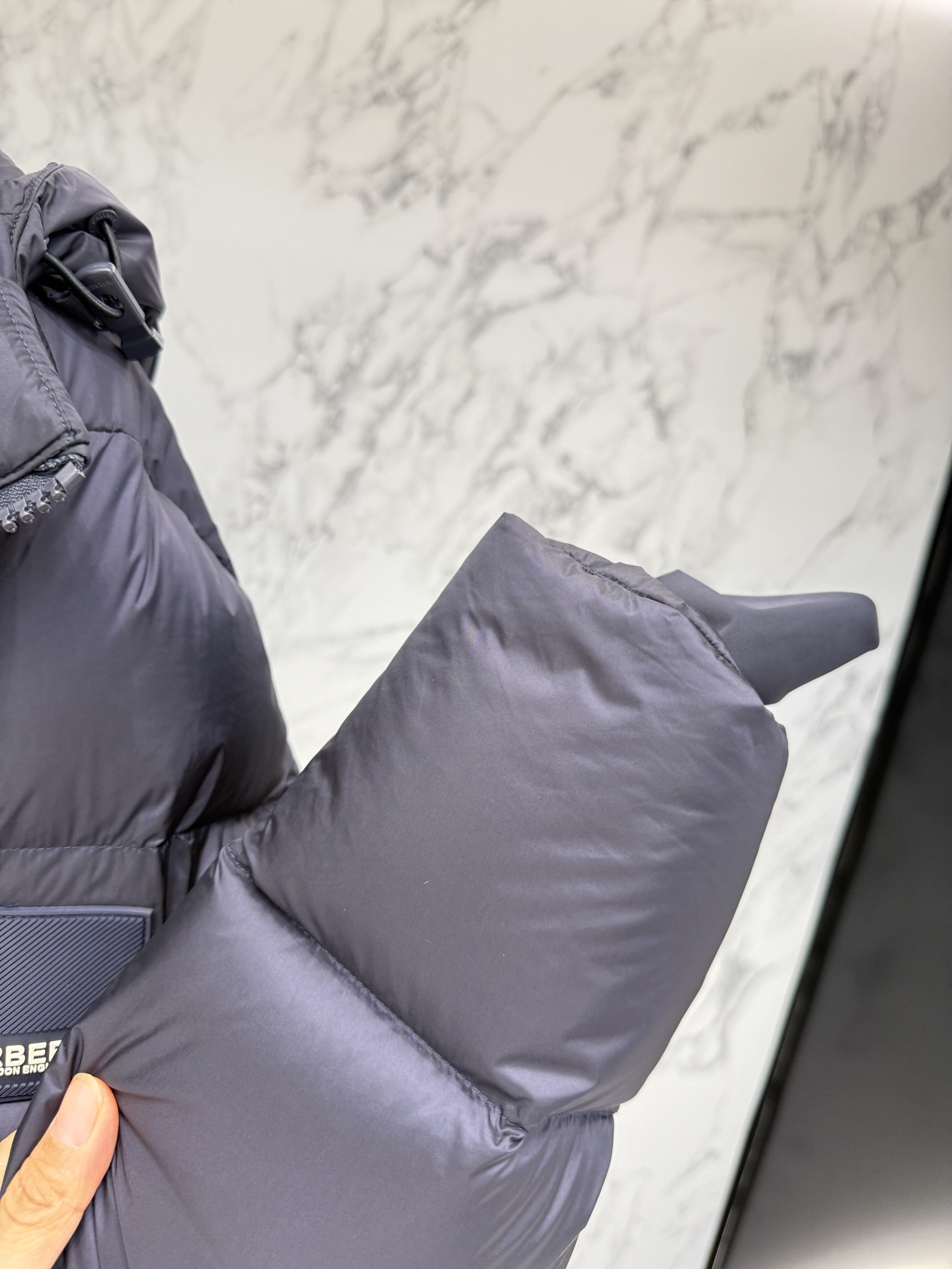 バーバリー「Burberry」秋冬ファッションフード付きダウンジャケット