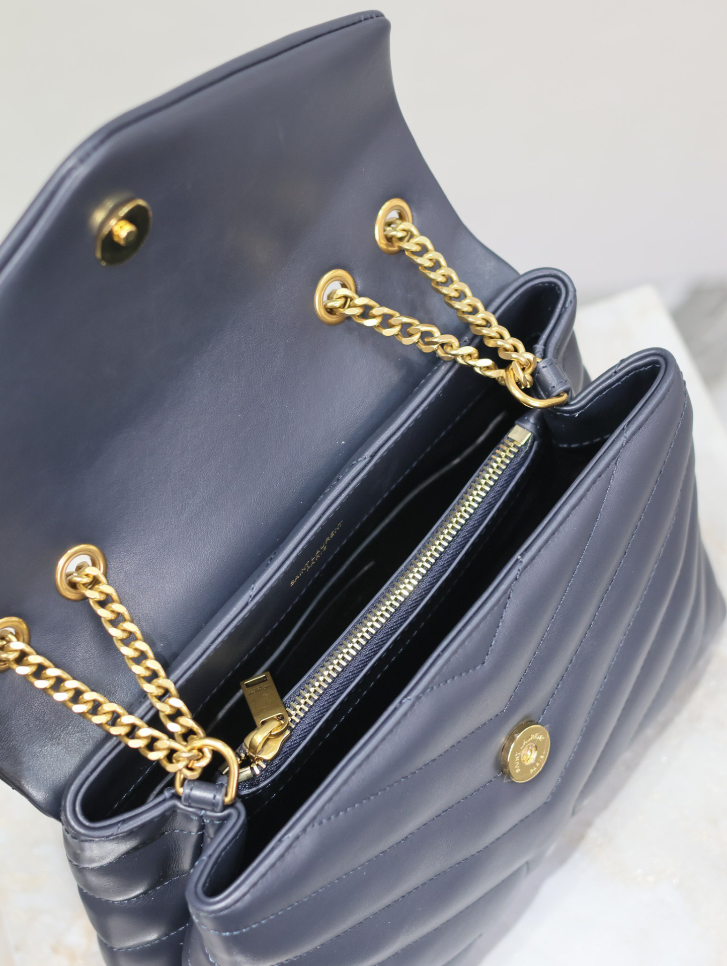 2026サンローラン「SAINT LAURENT LOULOU スモール チェーンショルダーバッグ