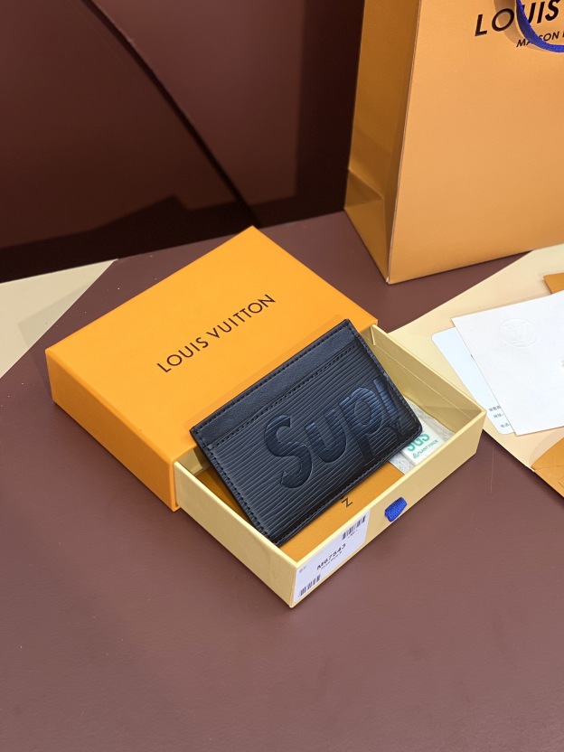 ルイ・ヴィトン「Louis Vuitton」LV x Supreme コラボ レザーカードケース