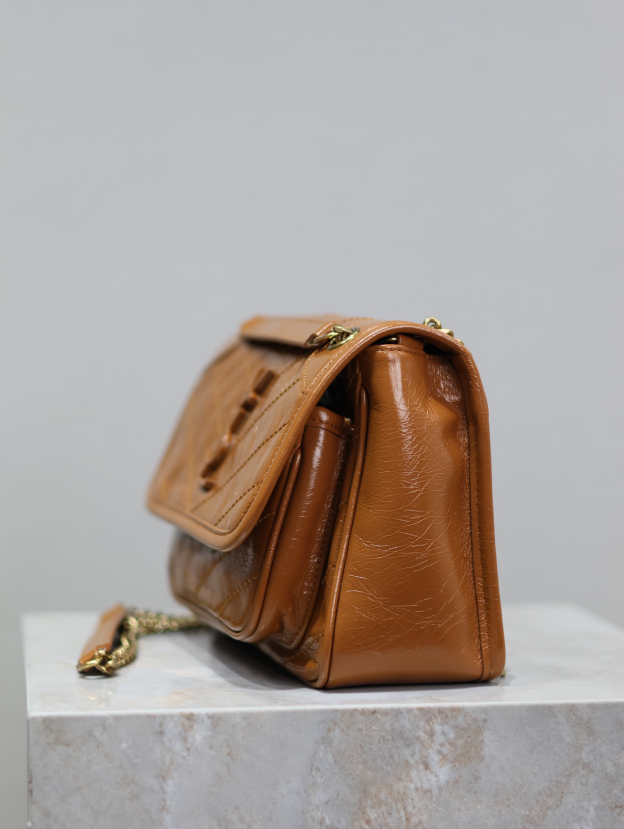 2026サンローラン「SAINT LAURENT NIKI チェーンショルダーバッグ（スモールサイズ）