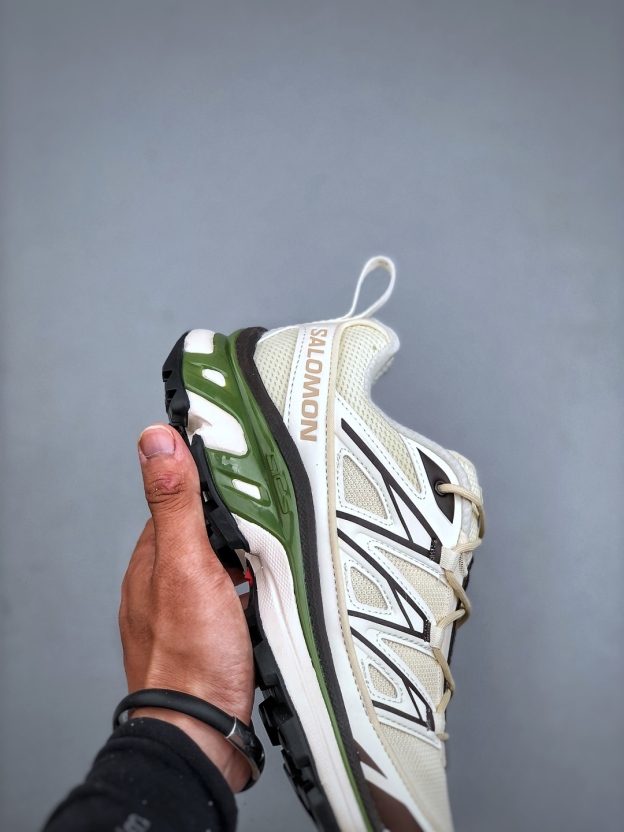 サロモン「SALOMON」XT-6 Expanse トレイルランニングシューズ