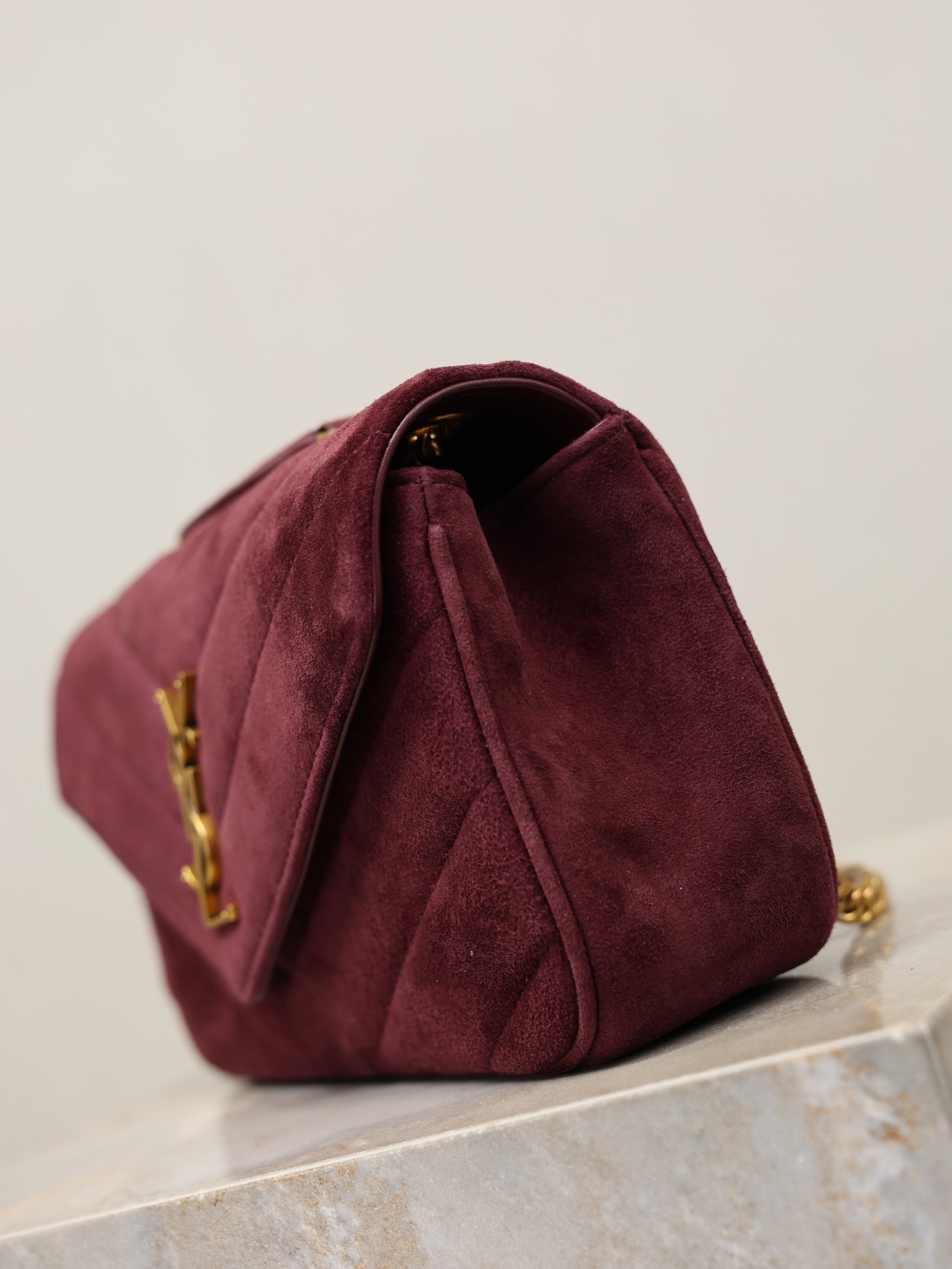 2026サンローラン「Saint Laurent LOULOU スモール スエード ショルダーバッグ