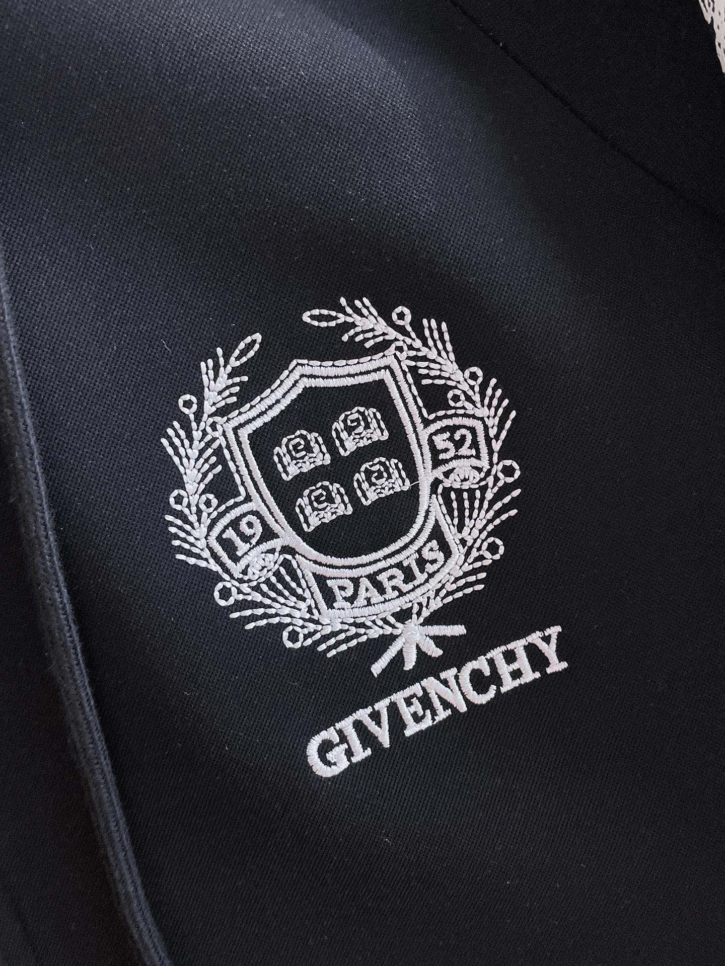 ジバンシィ「Givenchy」 秋冬 メンズ カジュアルスポーツセット