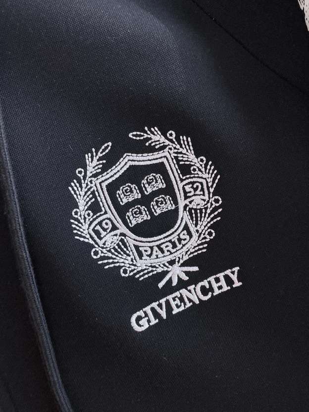 ジバンシィ「Givenchy」 秋冬 メンズ カジュアルスポーツセット