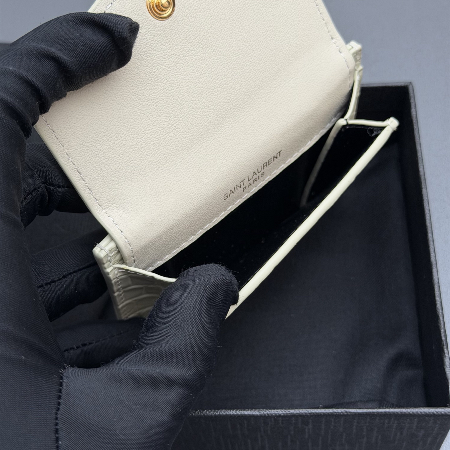 2026サンローラン「Saint Laurent UPTOWN フラップ カードケース