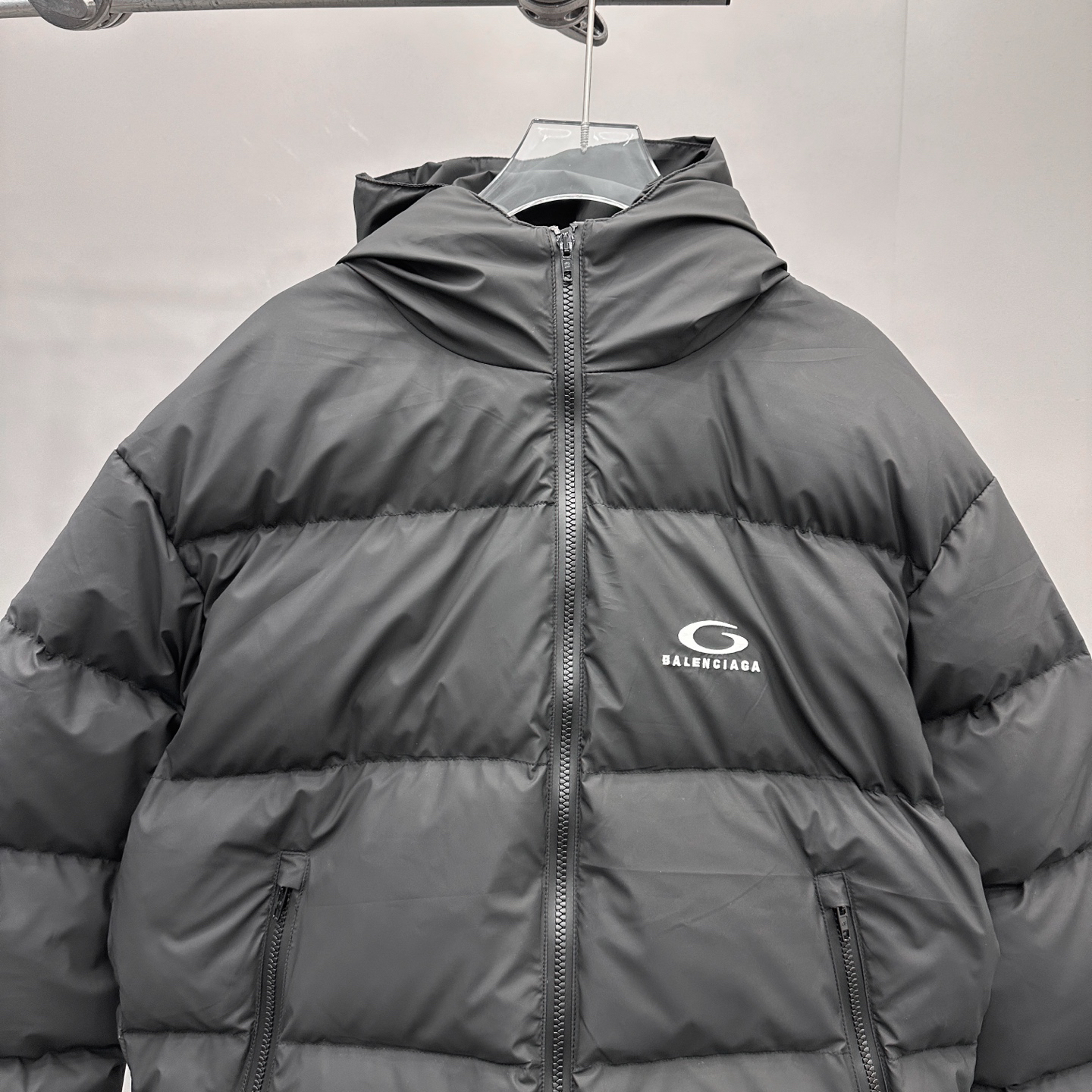 バレンシアガ「Balenciaga」‌秋冬ファッションレディースダウンジャケット