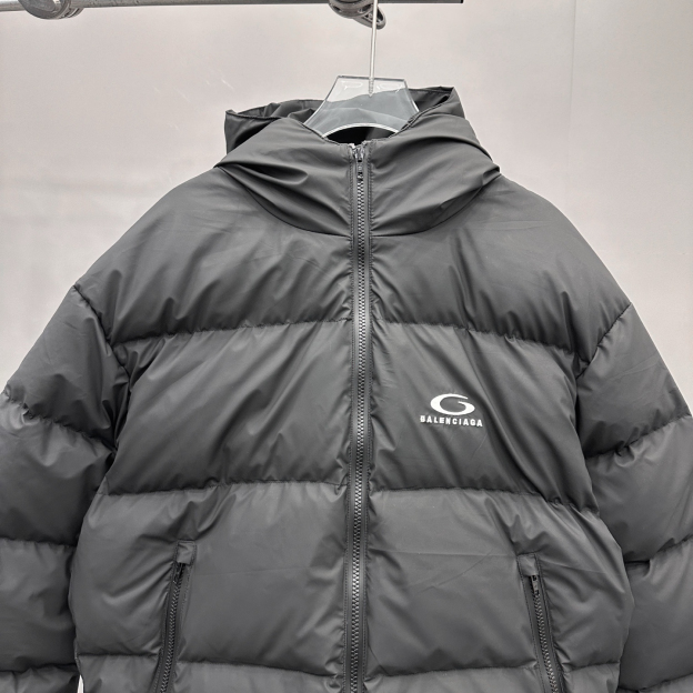 バレンシアガ「Balenciaga」‌秋冬ファッションレディースダウンジャケット