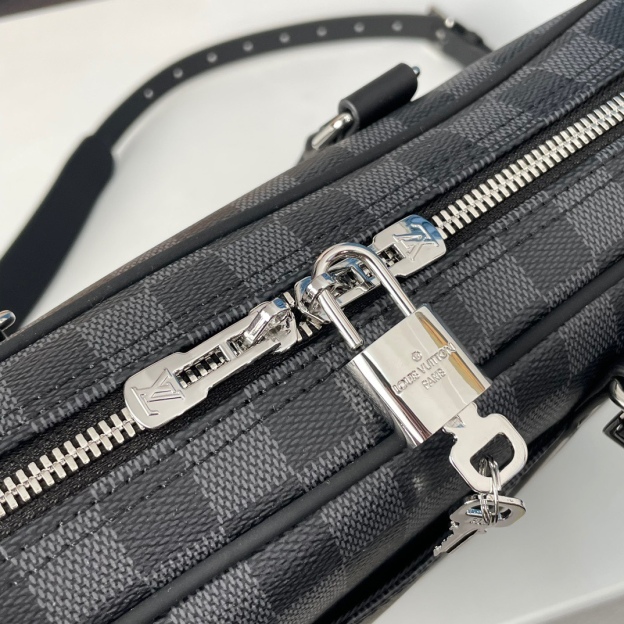 ルイ・ヴィトン「Louis Vuitton」ルイ・ヴィトン ポルト・ドキュメント・ヴォヤージュ PM N40445 / ブリーフケース