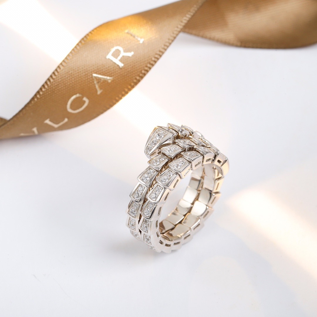 ブルガリ「Bvlgari」エレガントなリングコレクション