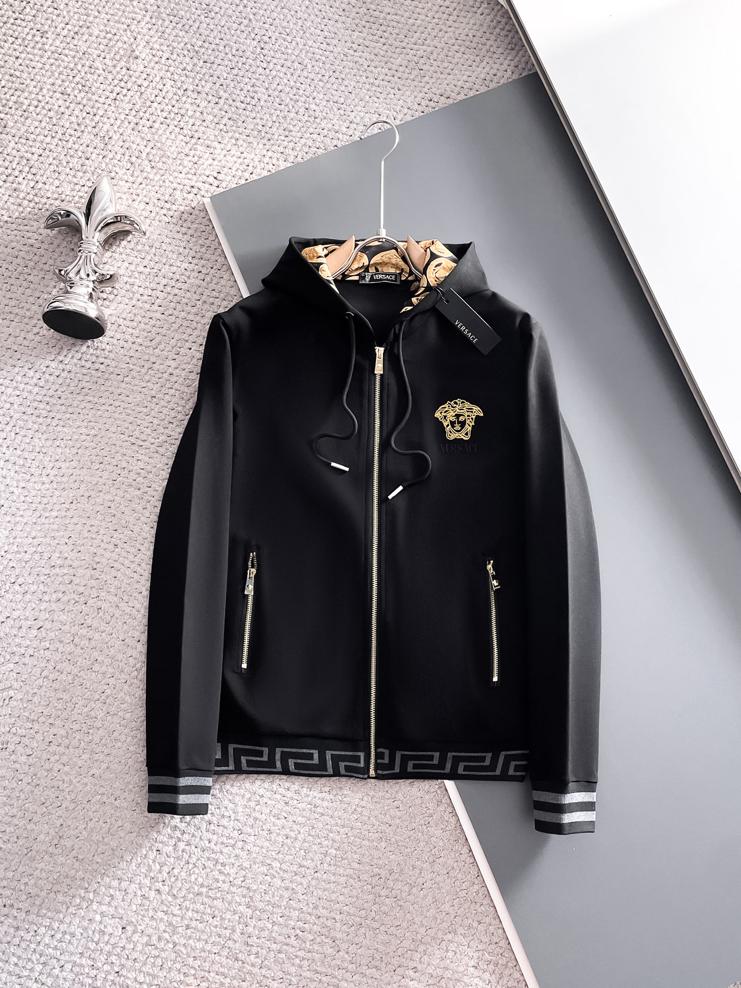 ヴァレンティノ「Valentino」秋冬 メンズ カジュアルスポーツセット