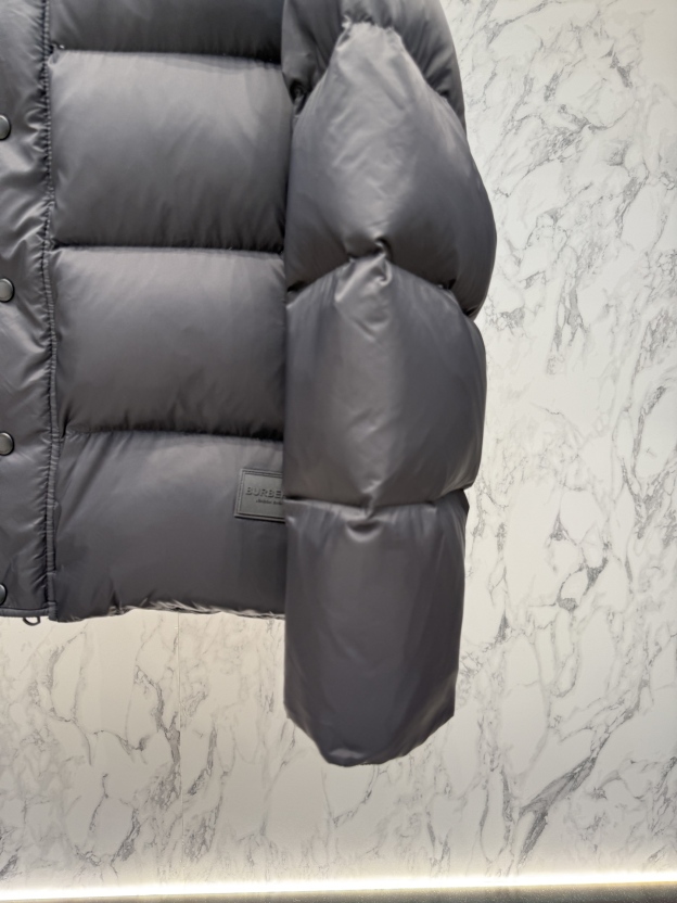 バーバリー「Burberry」秋冬ファッションフード付きダウンジャケット