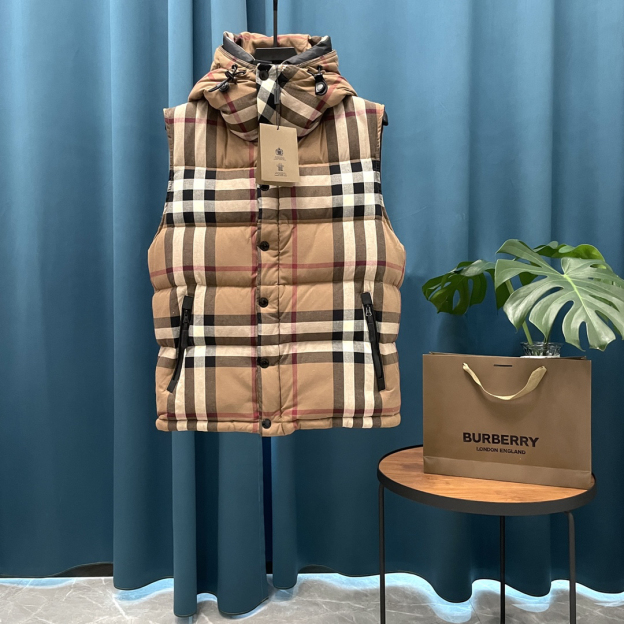 バーバリー「Burberry」秋冬フード付きダウンジャケット 男女兼用