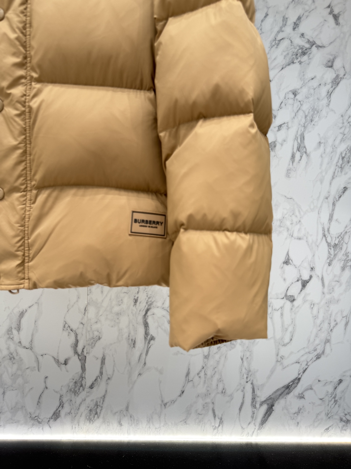 バーバリー「Burberry」秋冬ファッションフード付きダウンジャケット