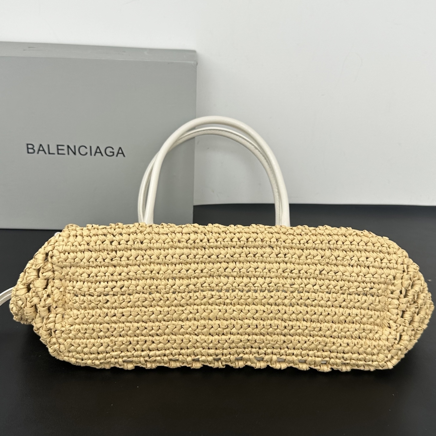 バレンシアガ「Balenciaga」バレンシアガ ル・シティ バスケット / ラフィアトートバッグ