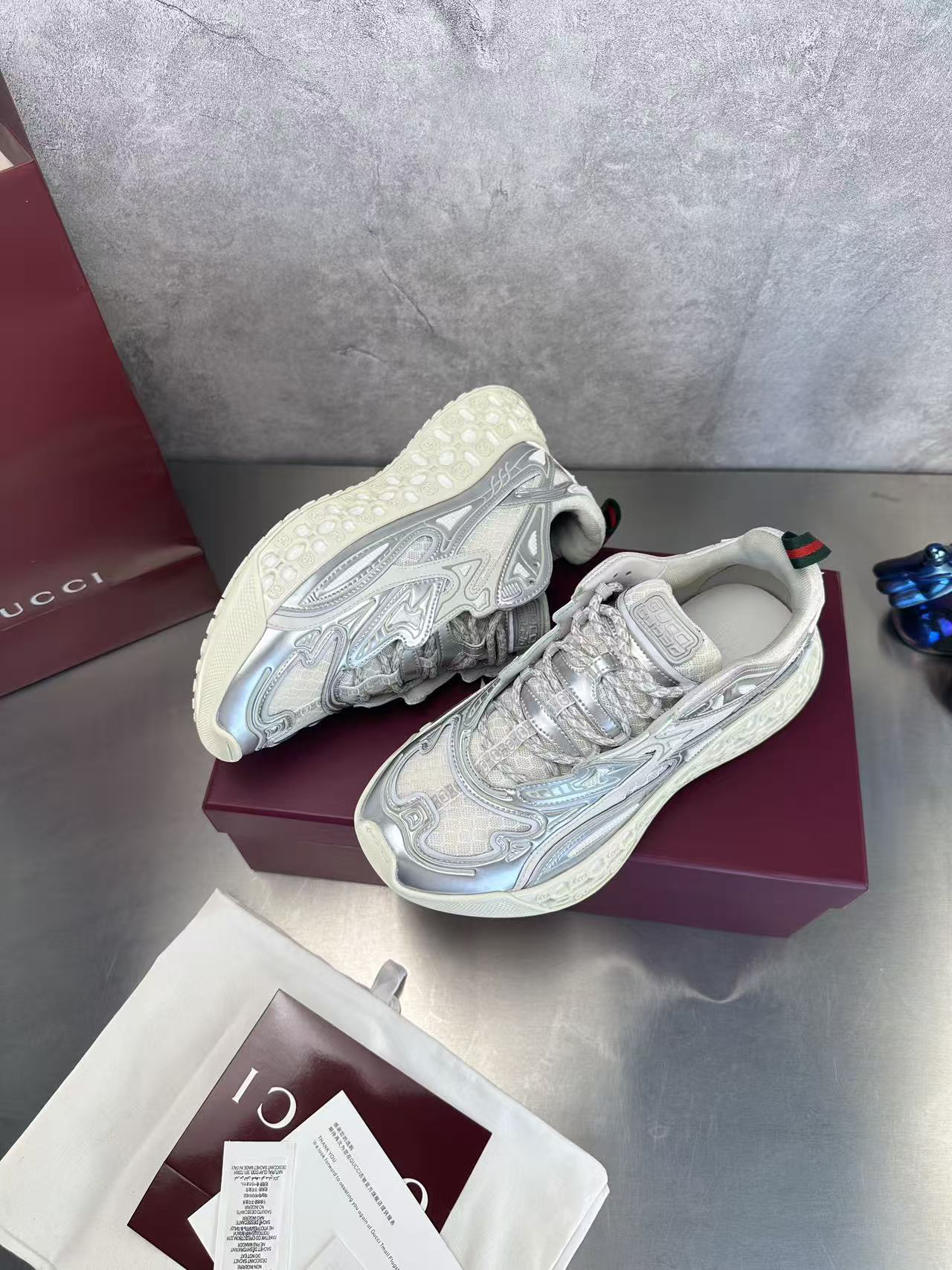 グッチ「Gucci」グッチ cub3d スニーカー / メンズレザースニーカー