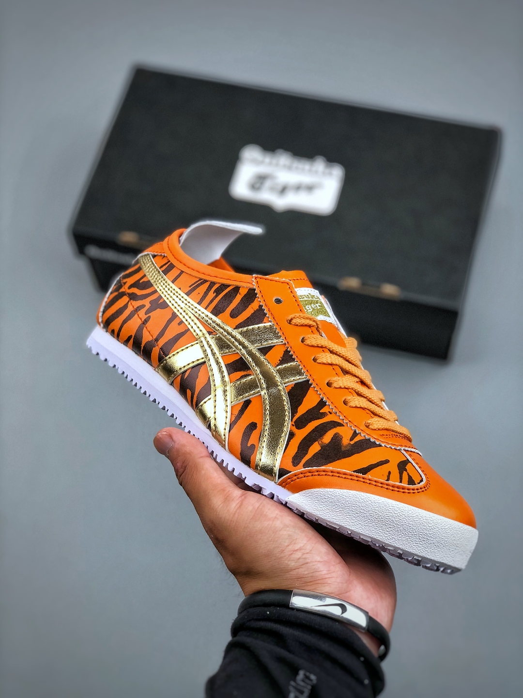 オニツカタイガー「Onitsuka Tiger」MEXICO 66 スリッポン スニーカー