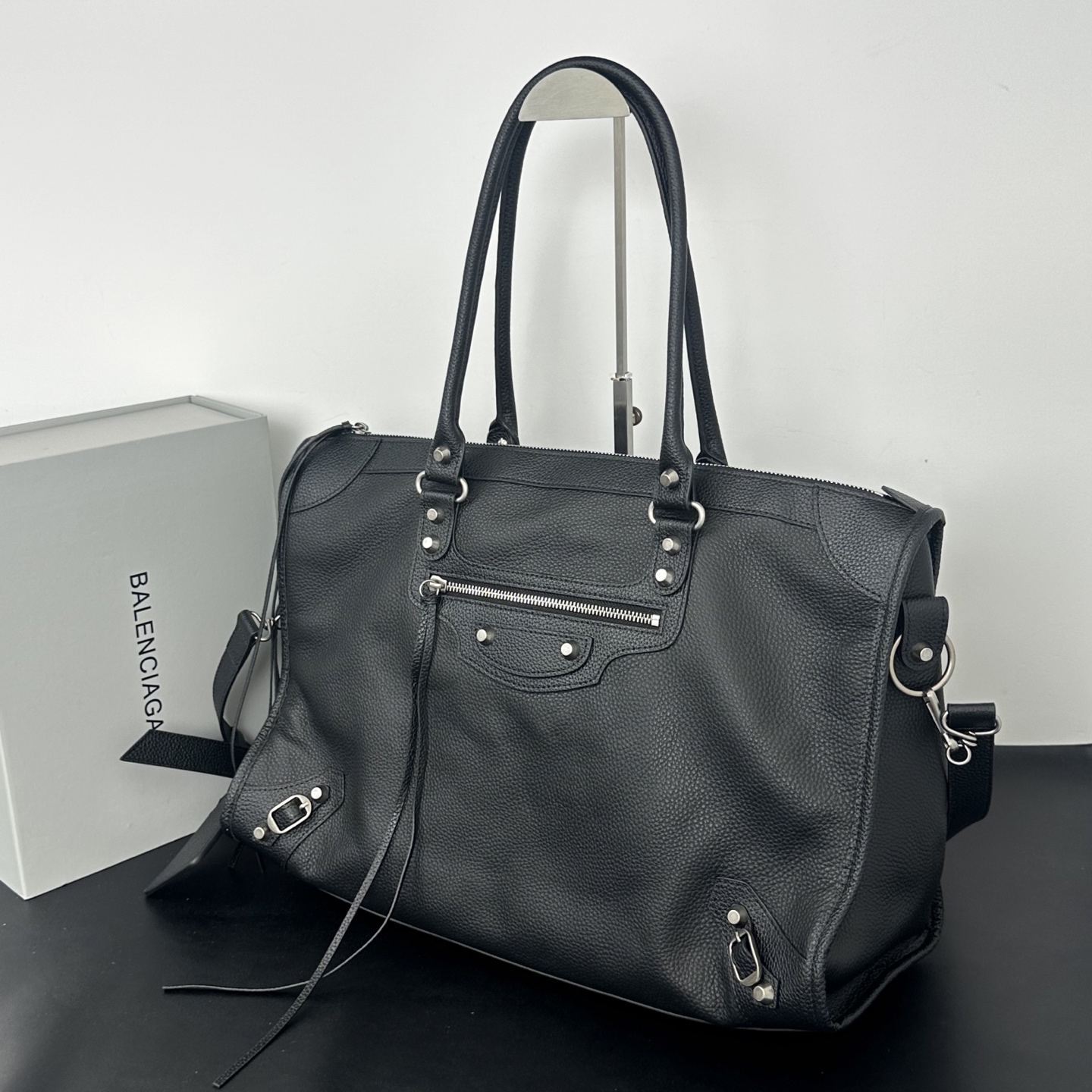 バレンシアガ「Balenciaga」バレンシアガ ル・シティ / ショルダーバッグ