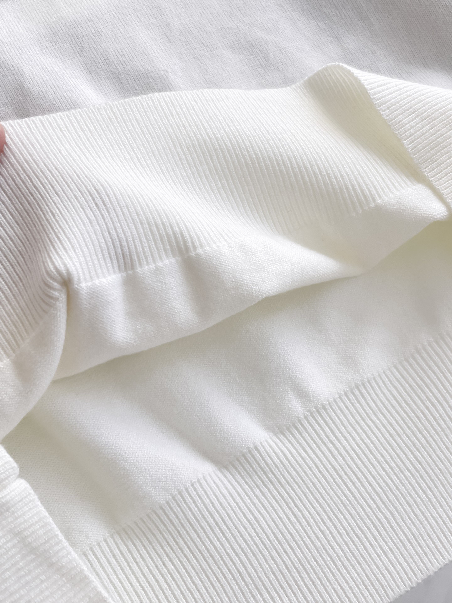 ディオール「Dior」秋冬新作ニットクルーネックセーター