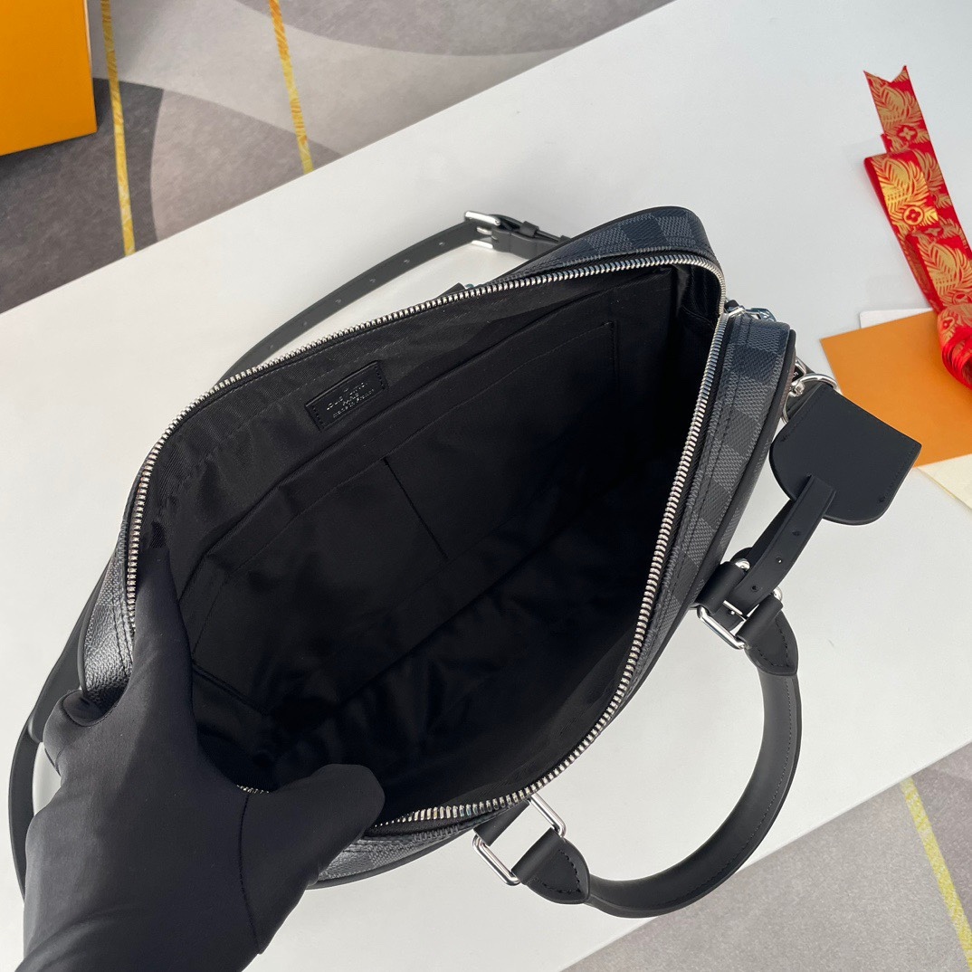 ルイ・ヴィトン「Louis Vuitton」ルイ・ヴィトン ポルト・ドキュメント・ヴォヤージュ PM N40445 / ブリーフケース