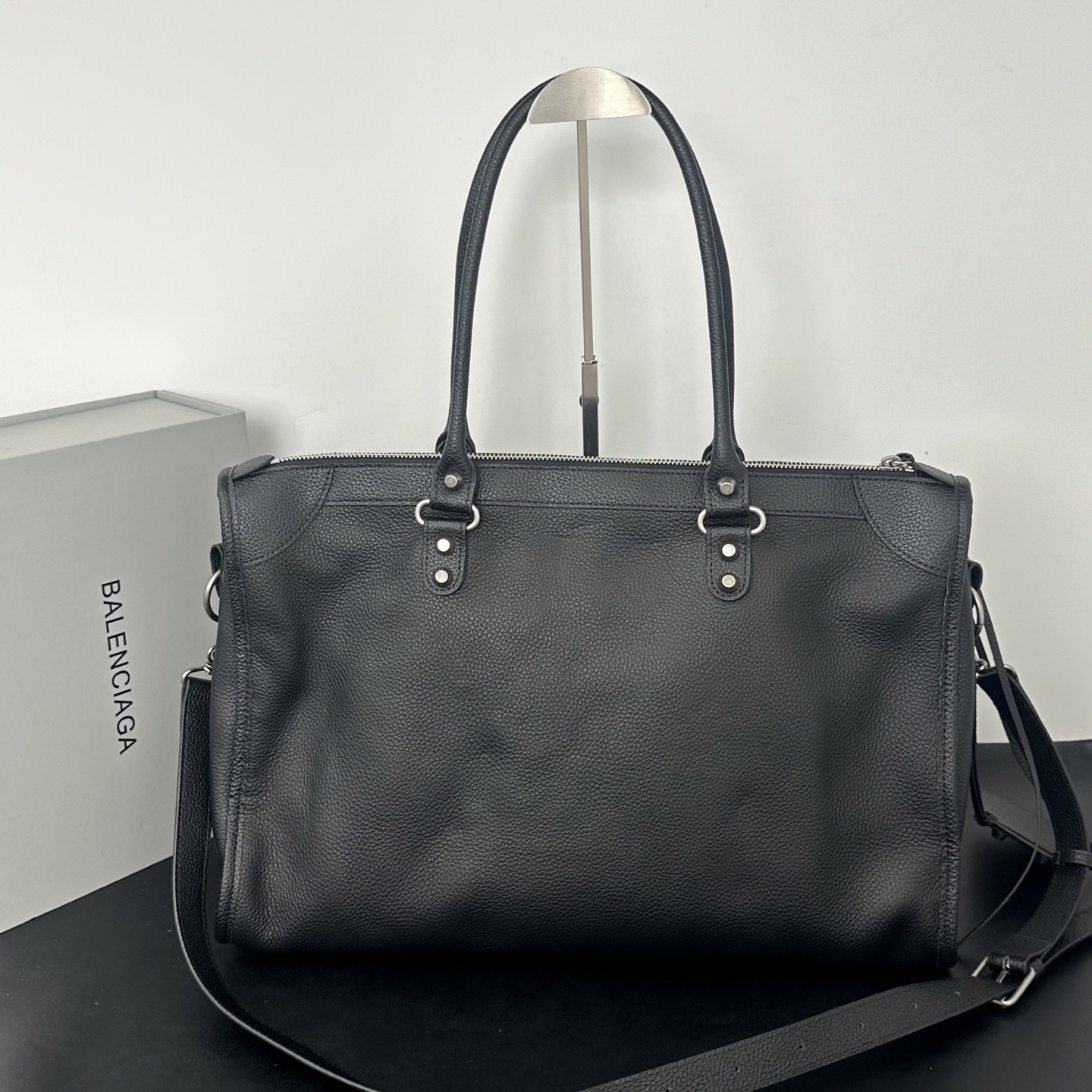 バレンシアガ「Balenciaga」バレンシアガ ル・シティ / ショルダーバッグ
