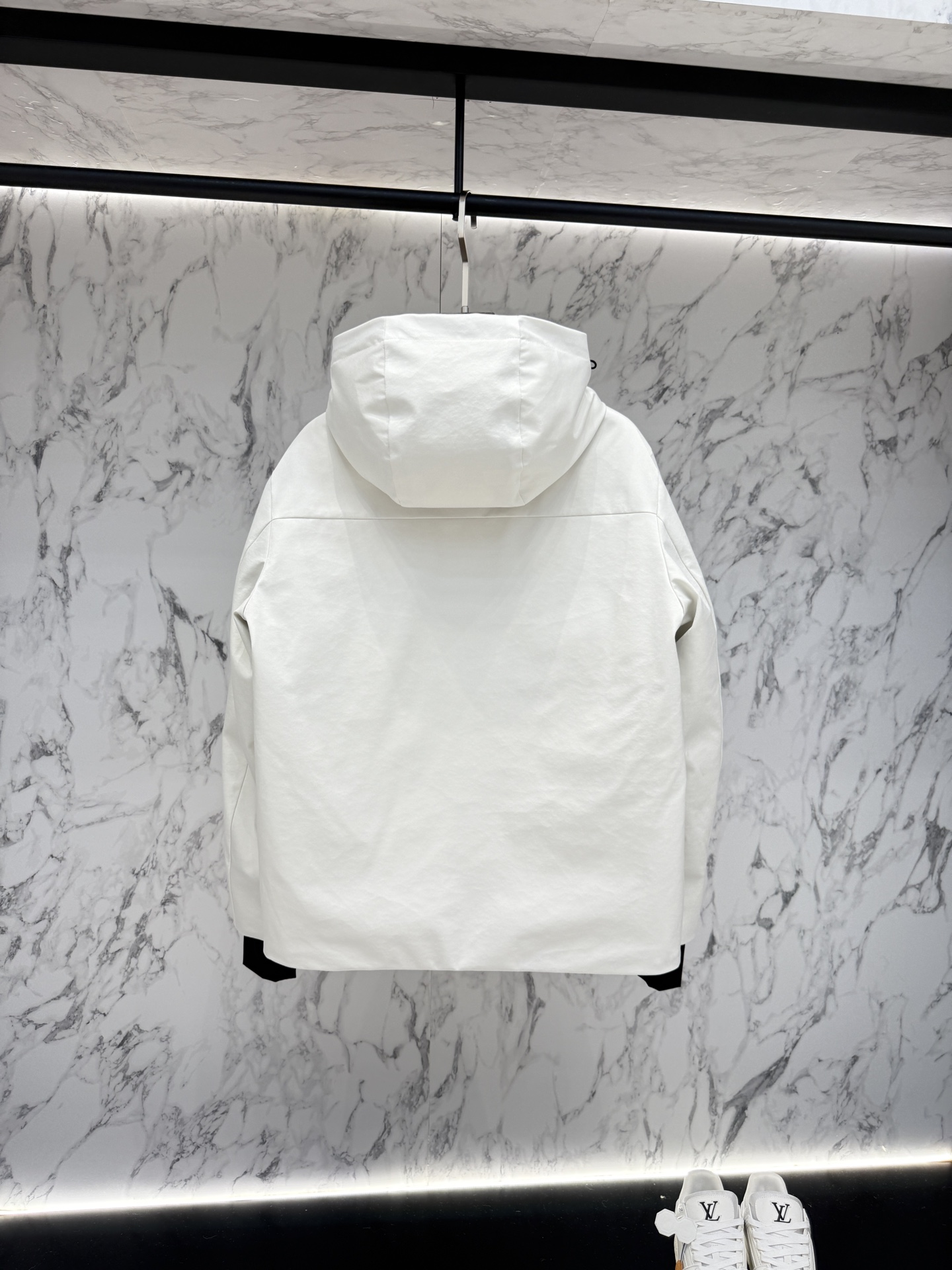 バーバリー「Burberry」秋冬フード付き防寒ダウンジャケット