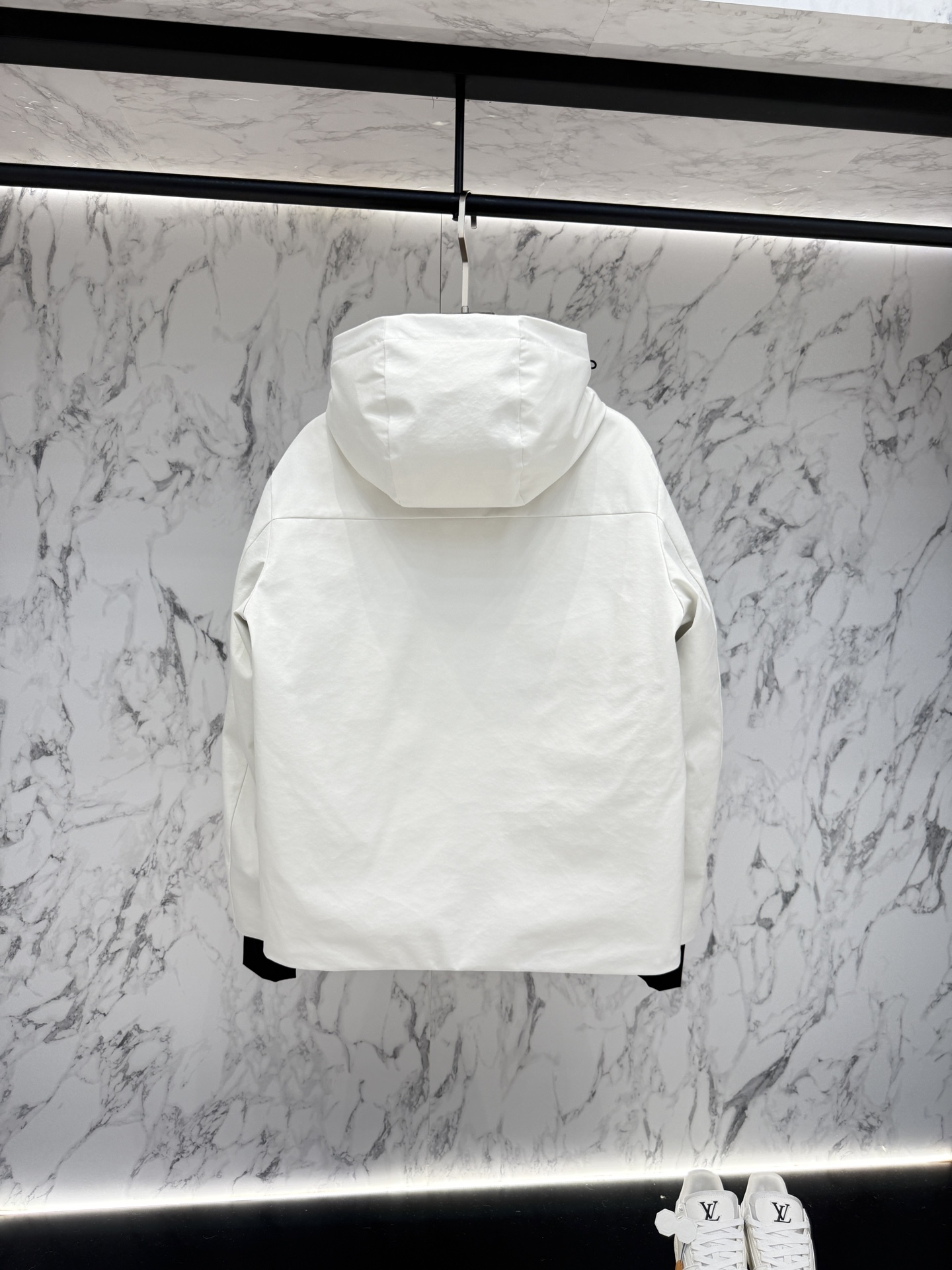 バーバリー「Burberry」秋冬フード付き防寒ダウンジャケット