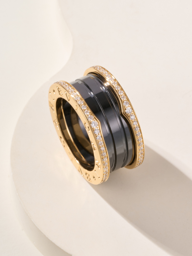 ブルガリ「Bvlgari」エレガントなリングコレクション