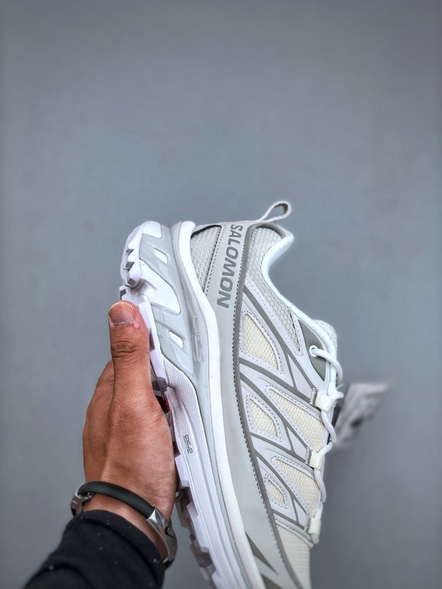 サロモン「SALOMON」XT-6 Expanse トレイルランニングシューズ