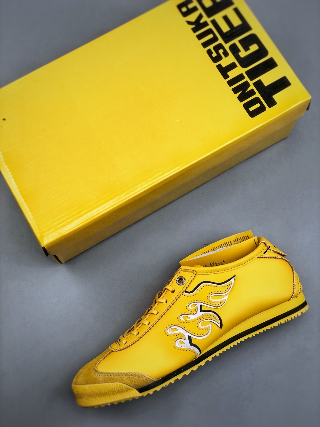 オニツカタイガー「Onitsuka Tiger」MEXICO 66 スリッポン スニーカー