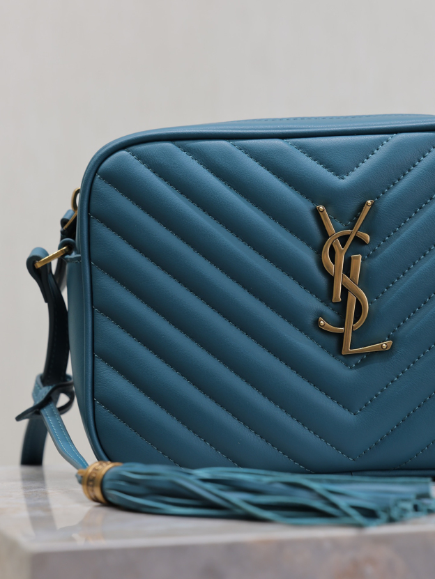 2026サンローラン「Saint Laurent LOU カメラバッグ